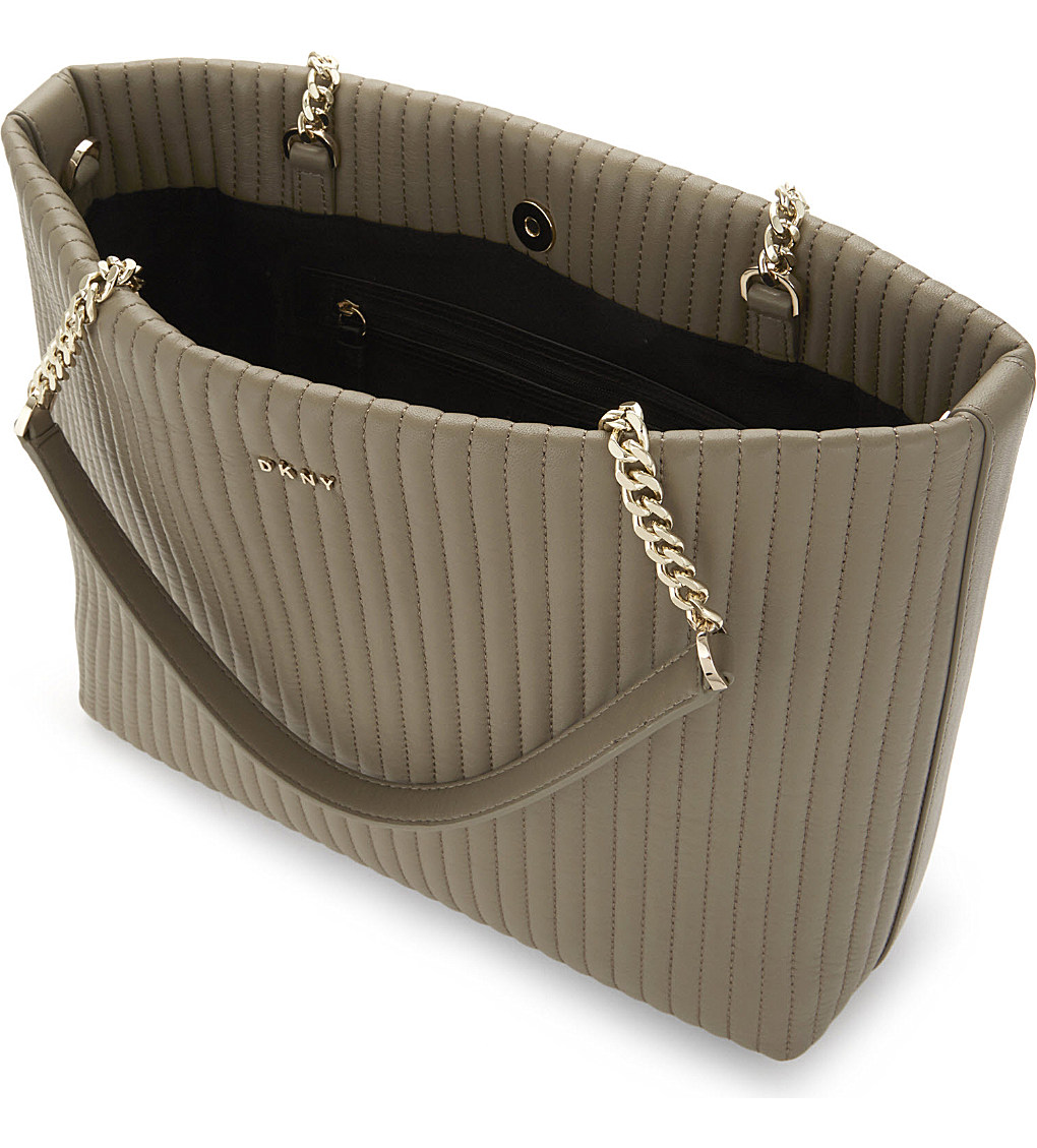bolso acolchado beige